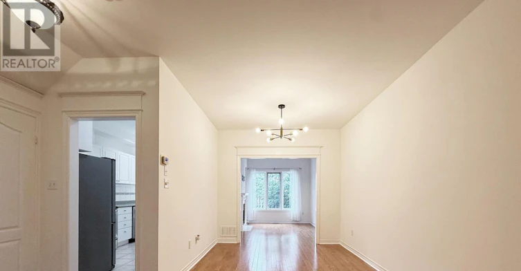 162 Denise Circle, Newmarket, ON, L3X 2K1 - 4