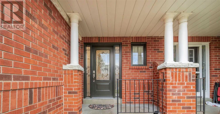 162 Denise Circle, Newmarket, ON, L3X 2K1 - 2
