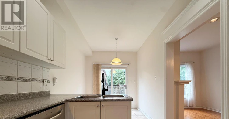 162 Denise Circle, Newmarket, ON, L3X 2K1 - 10