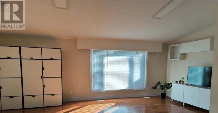 MAIN FLOOR-4 Cloebury Court, Toronto, ON, M2R 1V8 - 5