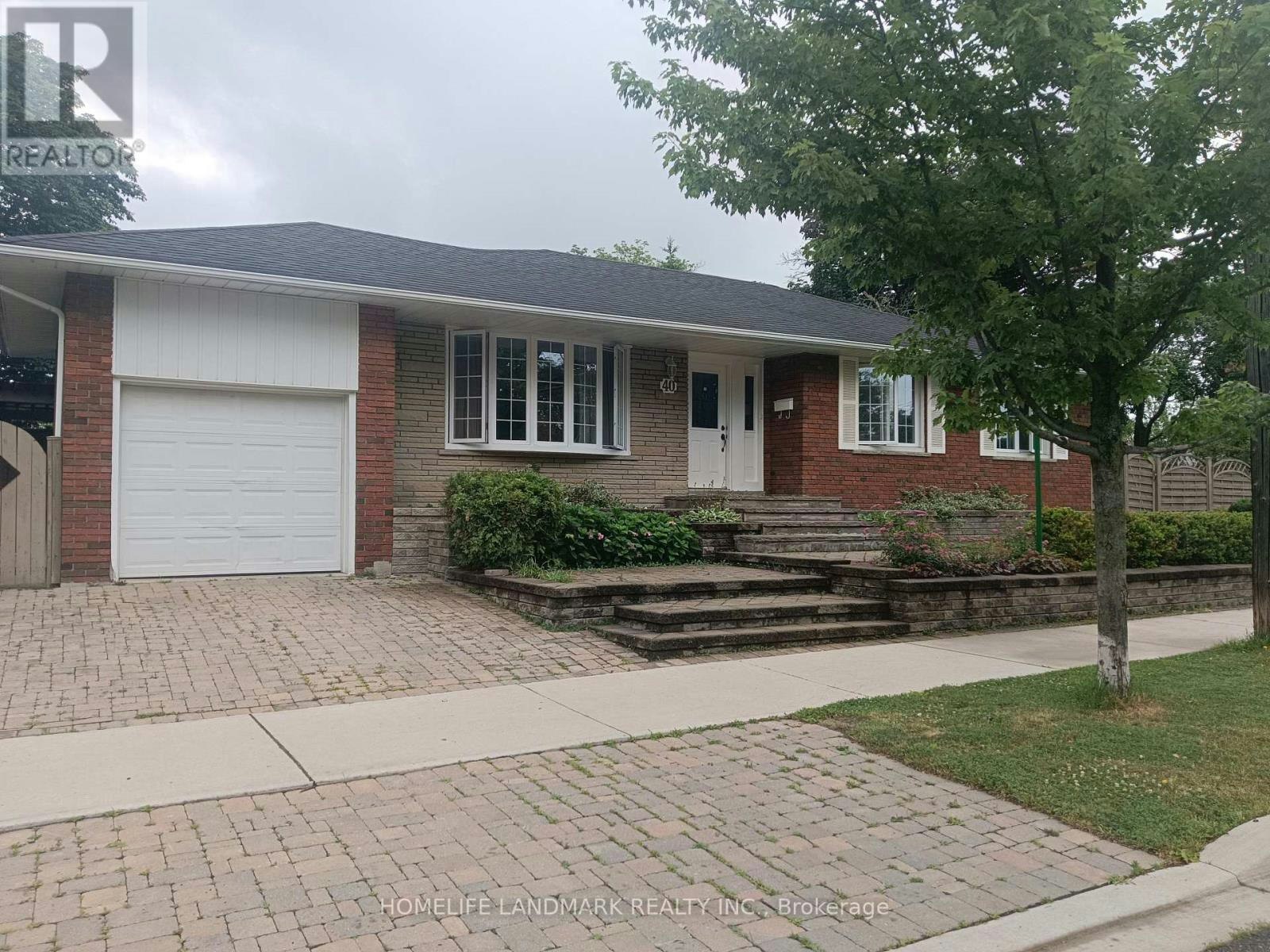 40 Carsbrooke Road, Toronto, ON, M9C 3C1