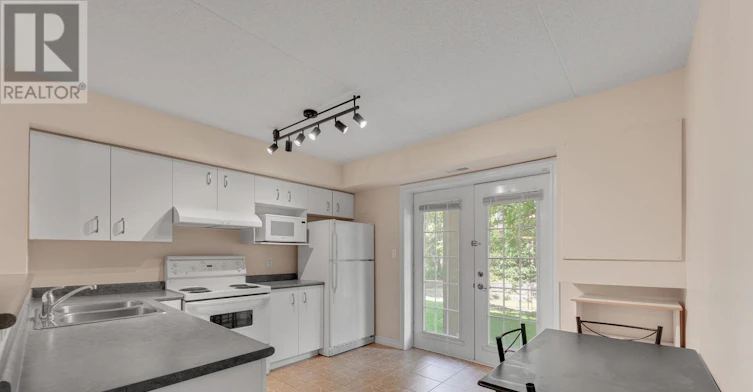 105-1441 Walker's Line, Burlington, ON, L7M 4P2 - 12