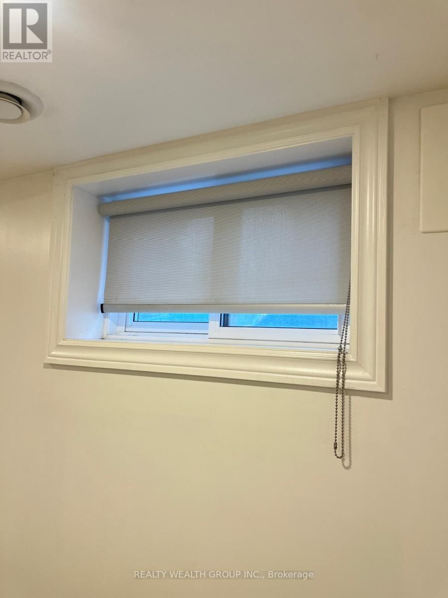 BSMT-22 Crosland Drive, Toronto, ON, M1R 4M8 - 4