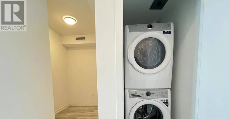 S2407-8 Olympic Garden Drive, Toronto, ON, M2M 0B9 - 8