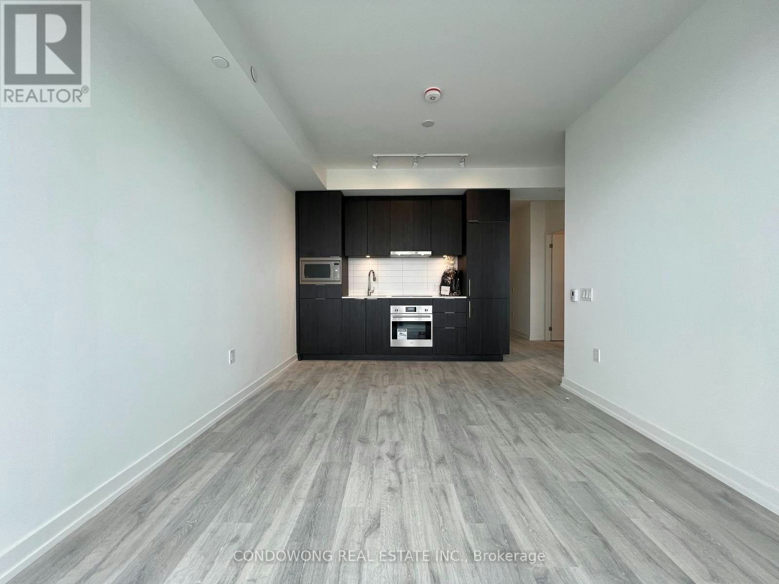 S2407-8 Olympic Garden Drive, Toronto, ON, M2M 0B9 - 2