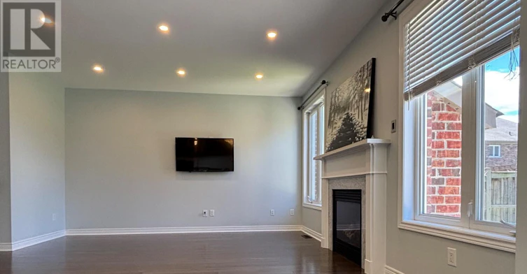 220 Hazelton Avenue, Markham, ON, L6C 0L9 - 4