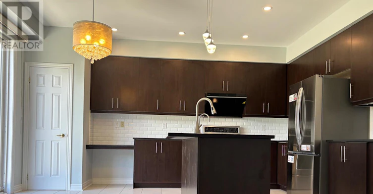 220 Hazelton Avenue, Markham, ON, L6C 0L9 - 2