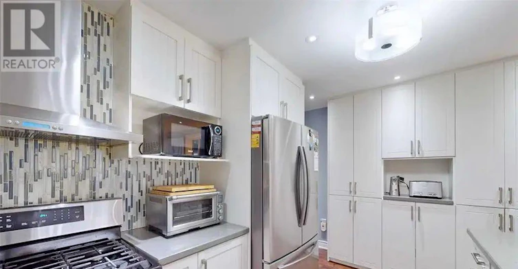 19 Amiens Road, Toronto, ON, M1E 3S5 - 2