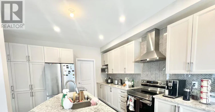 1042 Parabolica Way, Ottawa, ON, K2T 0R1 - 13