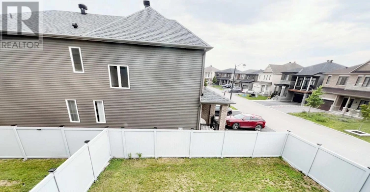 1042 Parabolica Way, Ottawa, ON, K2T 0R1 - 32