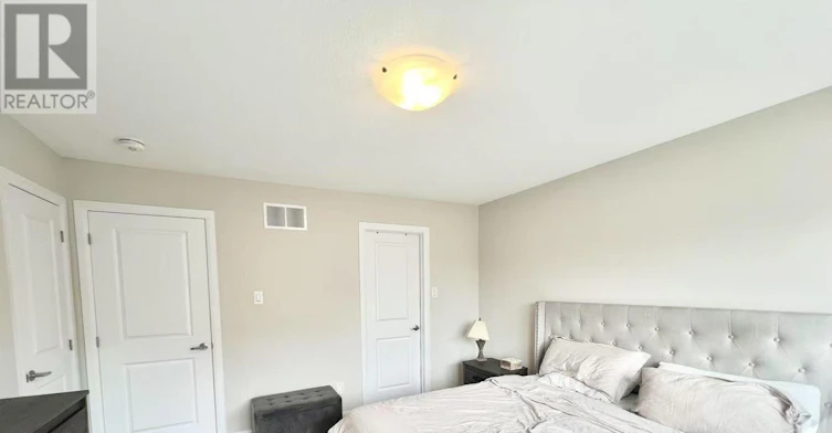 1042 Parabolica Way, Ottawa, ON, K2T 0R1 - 22