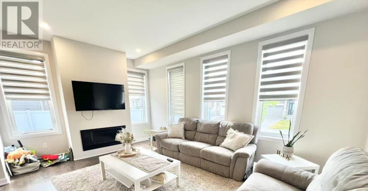 1042 Parabolica Way, Ottawa, ON, K2T 0R1 - 8