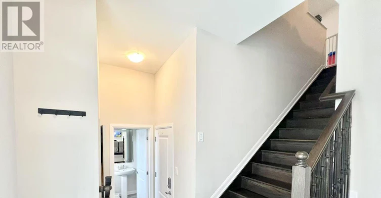 1042 Parabolica Way, Ottawa, ON, K2T 0R1 - 6