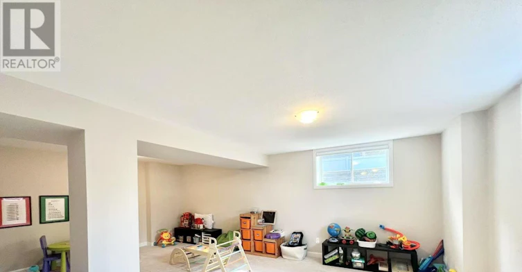 1042 Parabolica Way, Ottawa, ON, K2T 0R1 - 27