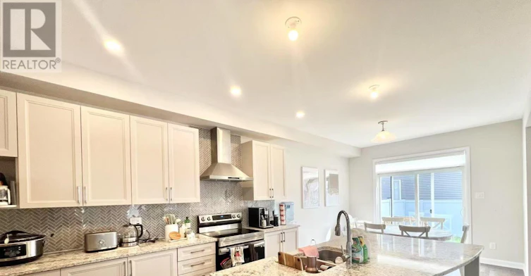 1042 Parabolica Way, Ottawa, ON, K2T 0R1 - 15