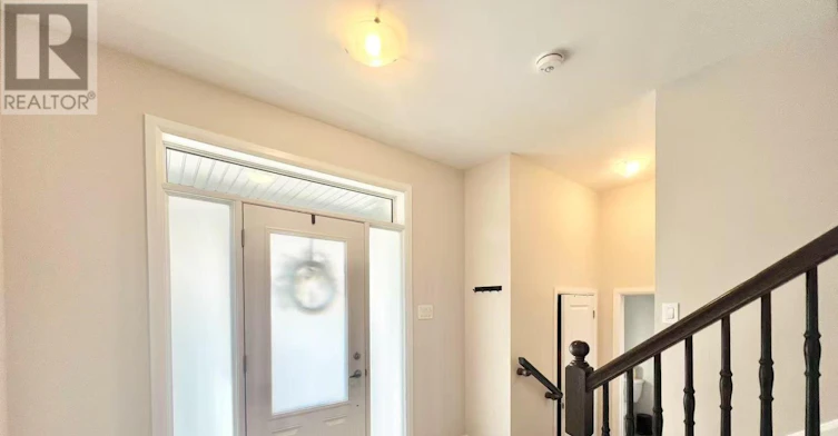 1042 Parabolica Way, Ottawa, ON, K2T 0R1 - 5