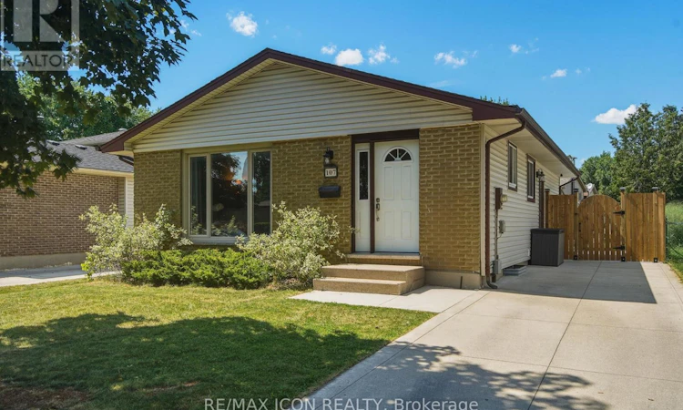 107 Rosamond Crescent