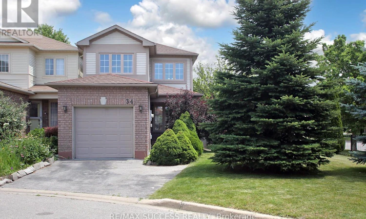 34 Greengrove Way