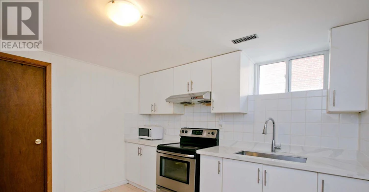 SEMI BASEMENT-19 Oldborough Circle, Toronto, ON, M2J 3A1 - 3