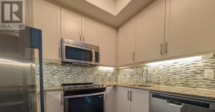 428-2 Old Mill Drive, Toronto, ON, M6S 0A2 - 7