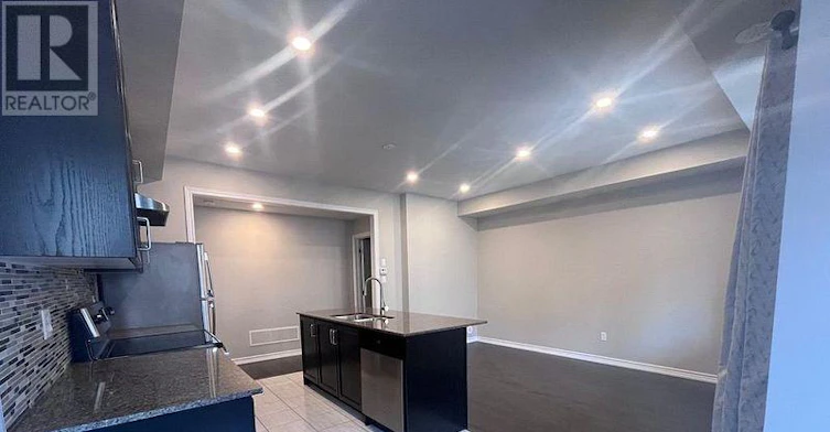103 Frederick Wilson Avenue, Markham, ON, L6B 1P6 - 2