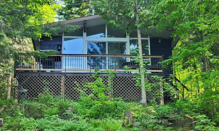 879 Relative Road