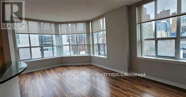615-438 Richmond Street W, Toronto, ON, M5V 3S6 - 17