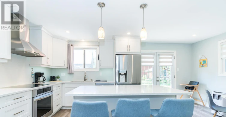 7583 Biddulph Street, Lambton Shores, ON, N0M 2L0 - 7