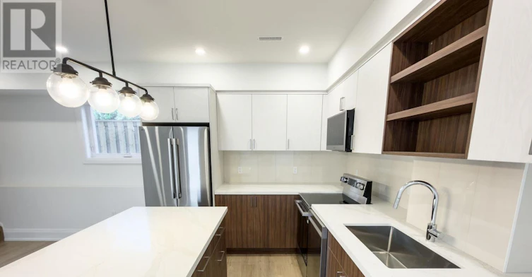 GARDEN-104 Frankdale Avenue, Toronto, ON, M4J 4A3 - 3