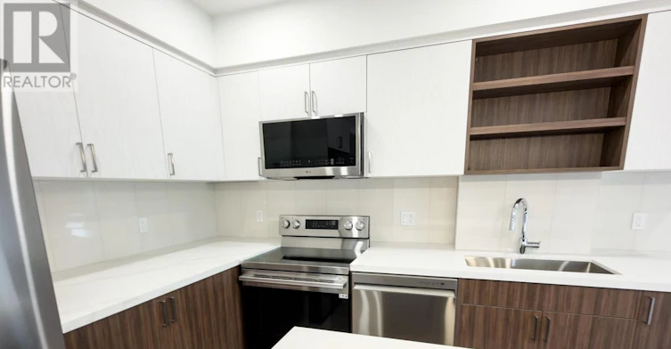 GARDEN-104 Frankdale Avenue, Toronto, ON, M4J 4A3 - 4