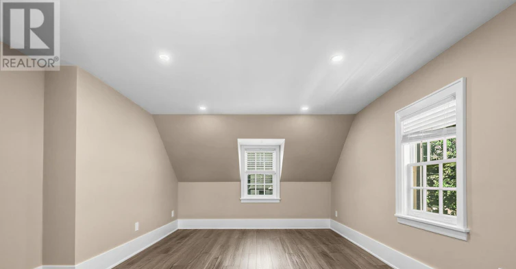 UPPER-107 Kent Street, Whitby, ON, L1N 4Y1 - 10