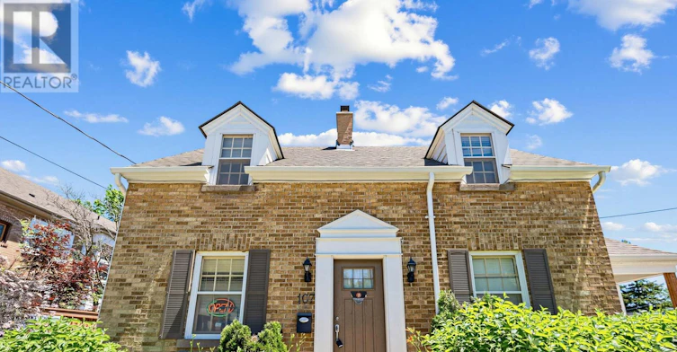 UPPER-107 Kent Street, Whitby, ON, L1N 4Y1