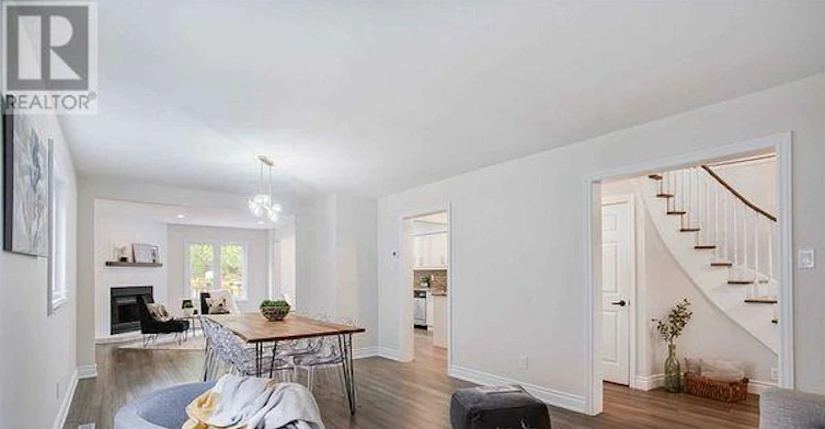 2889 Gulfstream Way, Mississauga, ON, L5N 6K3 - 4