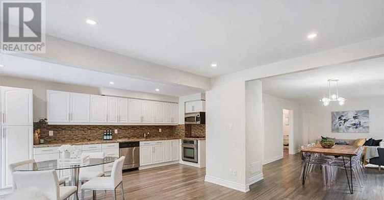 2889 Gulfstream Way, Mississauga, ON, L5N 6K3 - 10