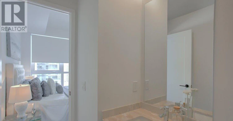815-4055 Parkside Village Drive, Mississauga, ON, L5B 0K8 - 3