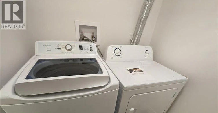 LOWER-510 Oakridge Place, Waterloo, ON, N2L 4P2 - 5