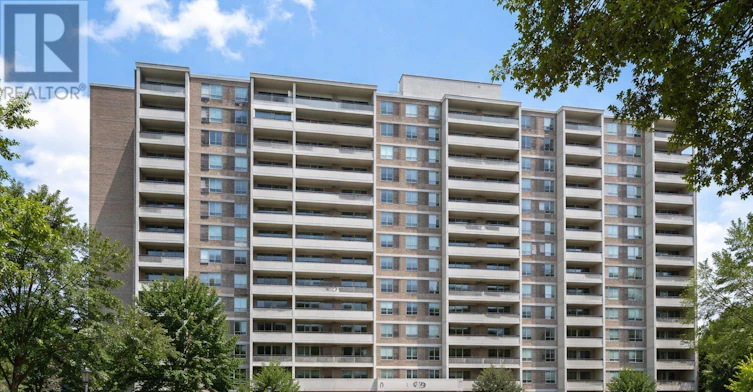 504-10 Edgecliff Golfway, Toronto, ON, M3C 3A3