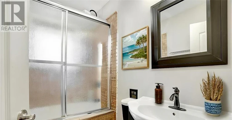 MAIN-112 Sunrise Drive, Hamilton, ON, L8K 4C3 - 5