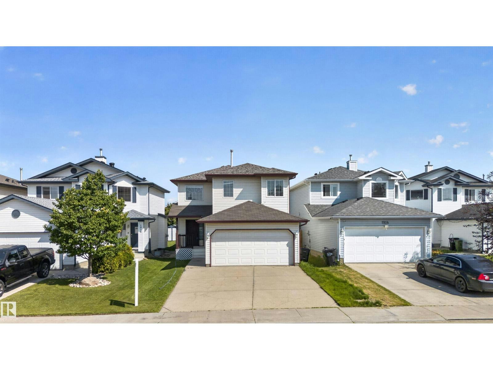 1816 36 Avenue NW, Edmonton, AB, T6T 1S8
