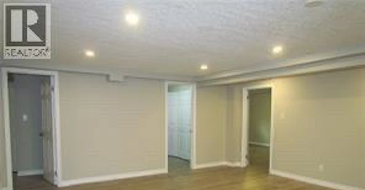 Lower-82 Acres Crescent WEST, Kitchener, ON, N2N 3G8 - 3