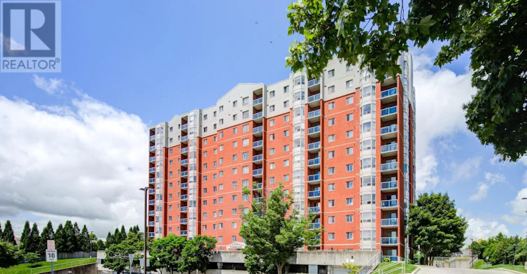 1104-30 Chapman Court, London, ON, N6G 4Y4
