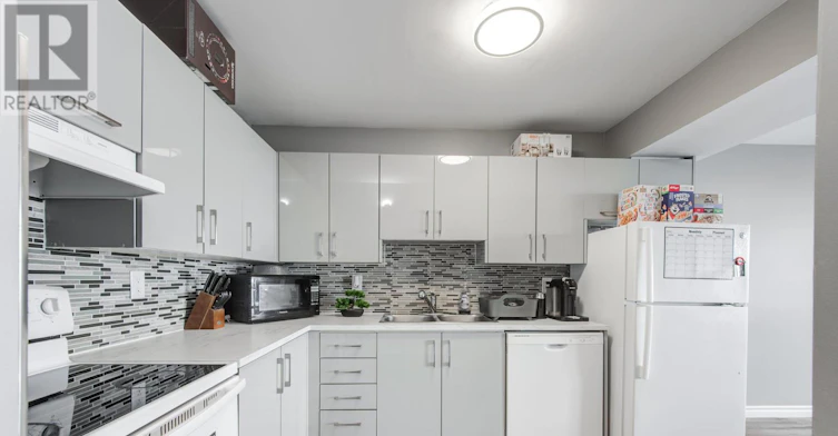 1104-30 Chapman Court, London, ON, N6G 4Y4 - 3