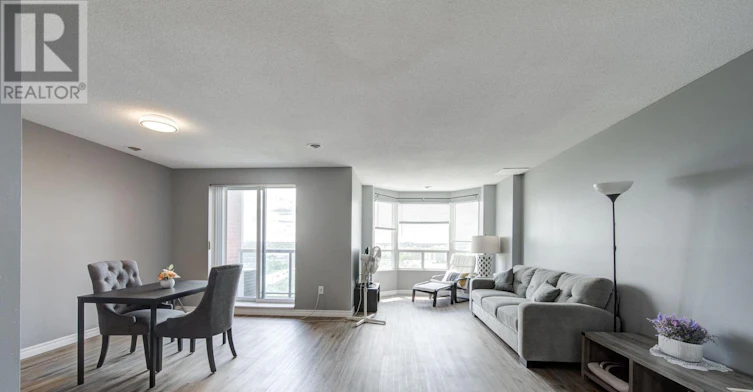 1104-30 Chapman Court, London, ON, N6G 4Y4 - 2