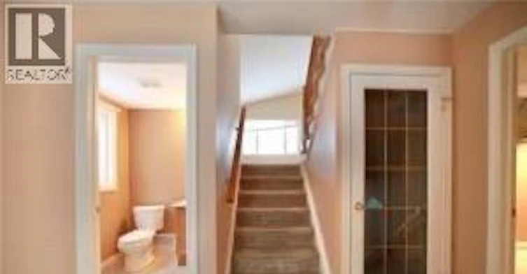 17 Hawkswood Drive, Kitchener, ON, N2K 4J6 - 4