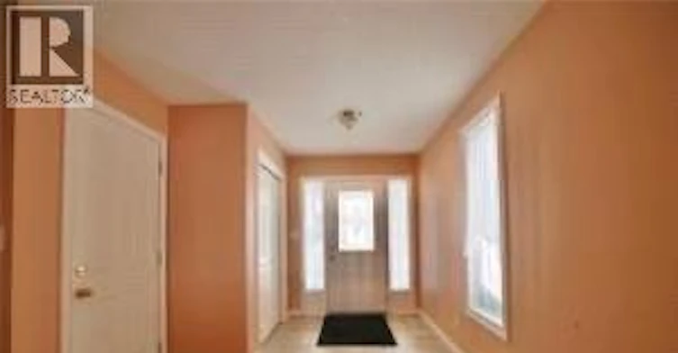 17 Hawkswood Drive, Kitchener, ON, N2K 4J6 - 2