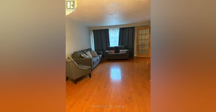 18 Lynch Road, Toronto, ON, M2J 2V5 - 3