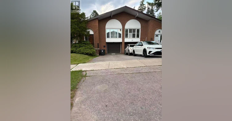 18 Lynch Road, Toronto, ON, M2J 2V5 - 2