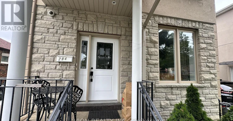 294 Warden Avenue, Toronto, ON, M1N 3A4 - 3