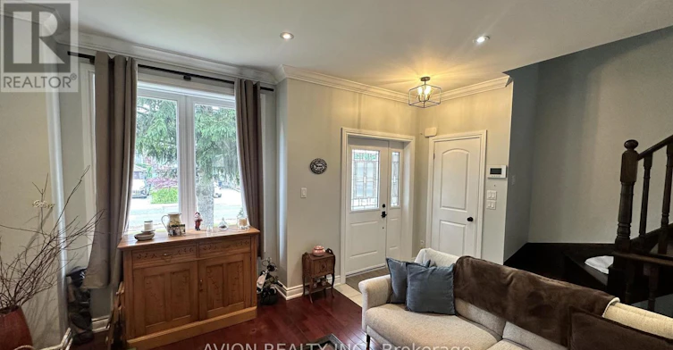 294 Warden Avenue, Toronto, ON, M1N 3A4 - 4