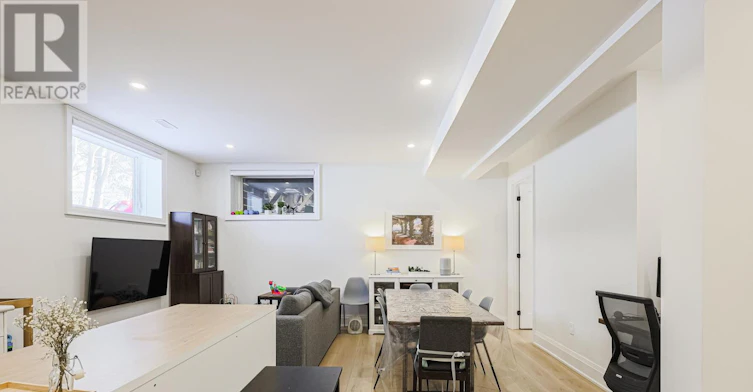 93 Gorman Park Road, Toronto, ON, M3H 3K6 - 8